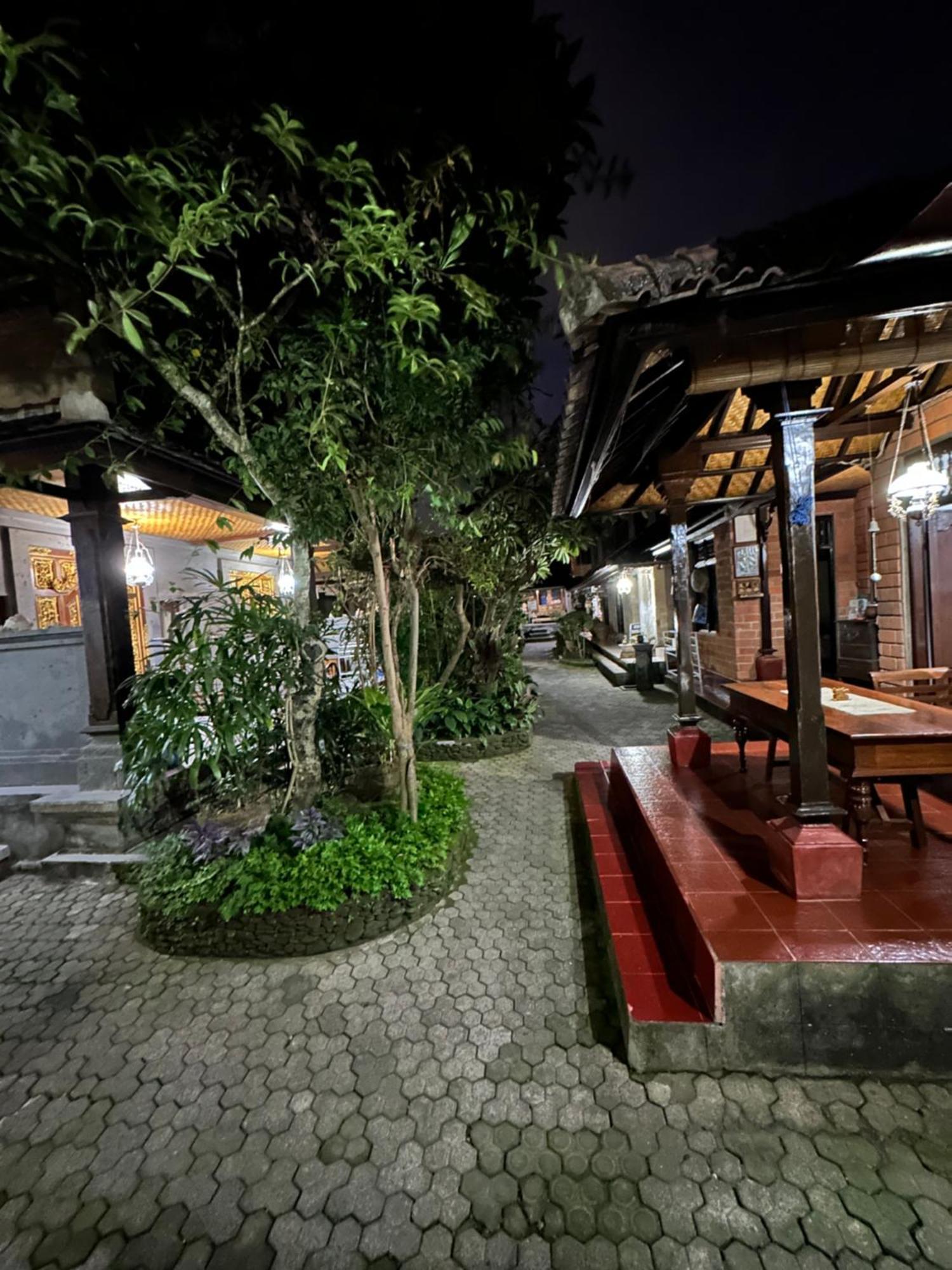 Nirvana Pension Ubud Kültér fotó